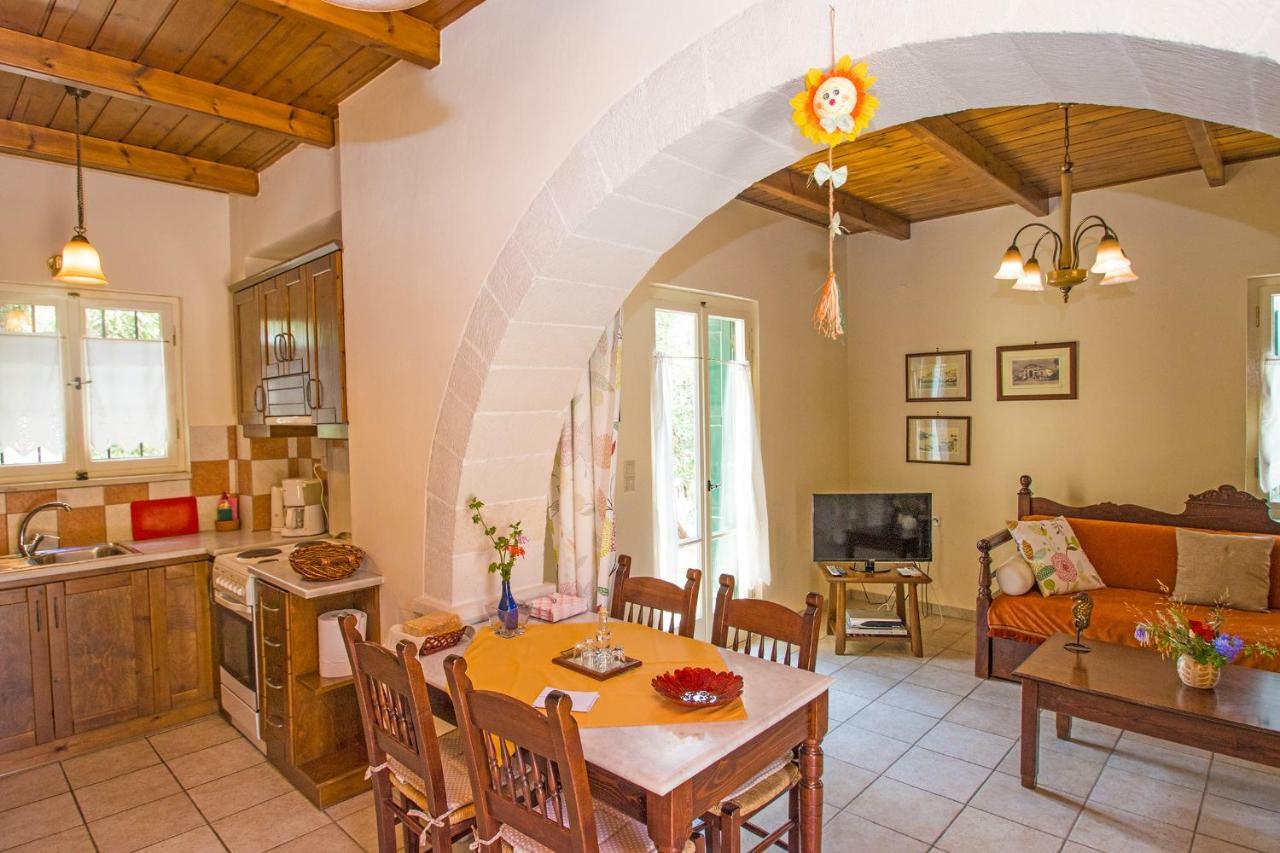 Helianthos Villas Douliana Exterior foto